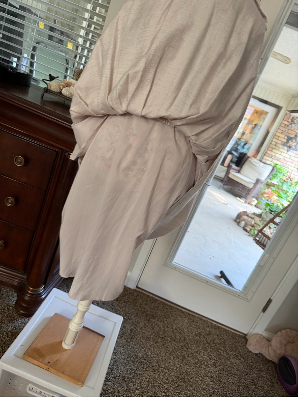 Gal Meets Glam Soft Cream Textured Button-Front Midi Dress - Picture 4 of 9